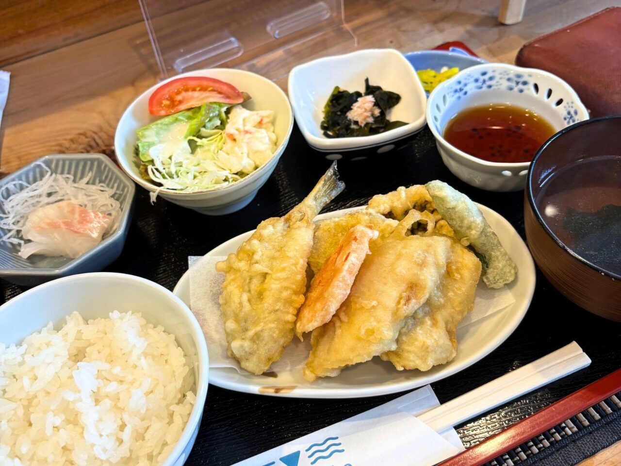 【今治市】いつものお昼をお得にリッチに! 「海鮮料理 港ネコ」の日替わり定食