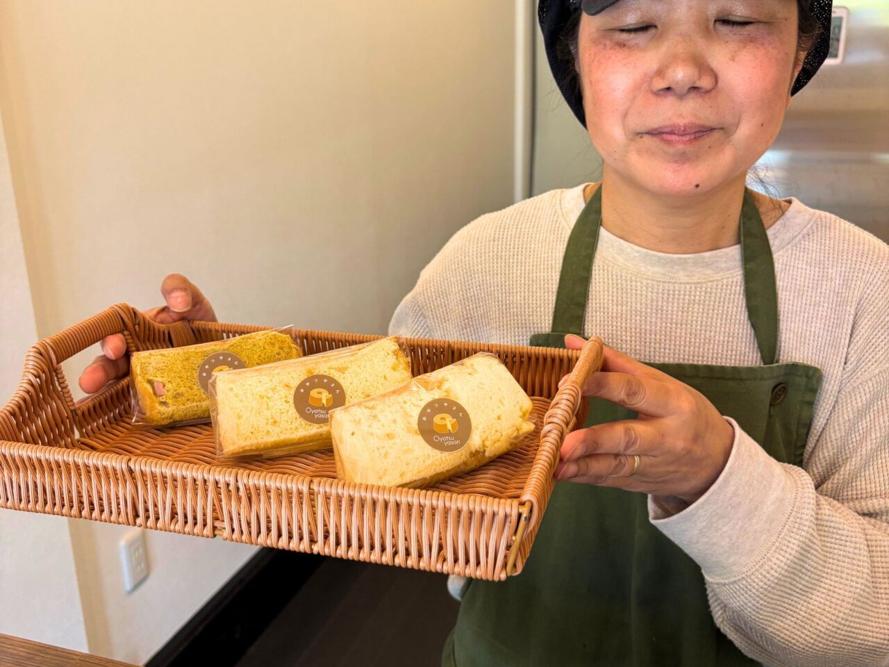 【今治市】ジュニアからシニアまで笑顔で食べられる「シフォンケーキ専門店 おやつやさん」を再取材!