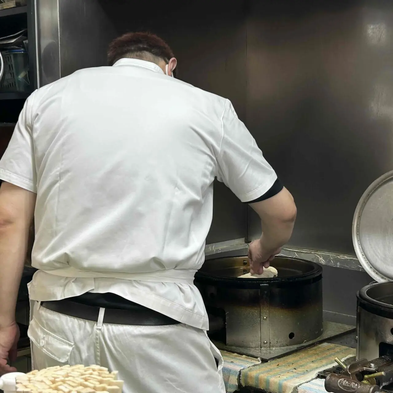 【今治市】人気餃子店「白雅」の夏の風物詩「冷麺」の秘密!