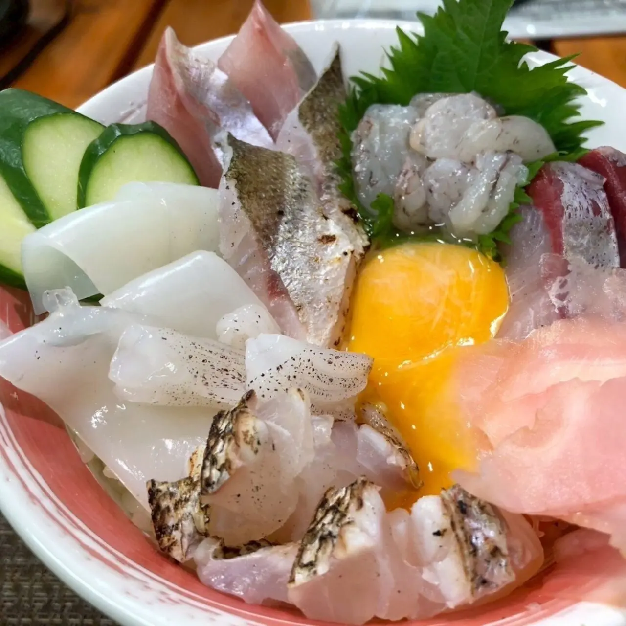 【今治市】魚屋さんならではな贅沢海鮮丼が食べられちゃう! 「海鮮小屋 鱗」が2025年7月30日にオープン!!