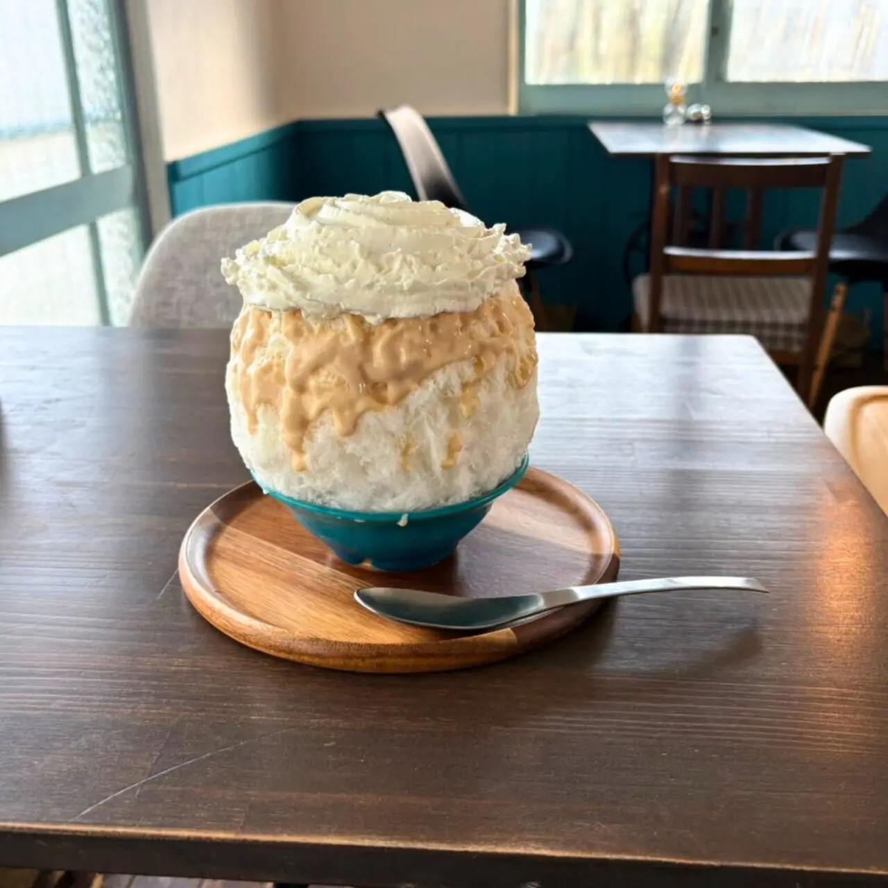 【今治市】早い夏の訪れを知らせる、「cafe vibo」の新感覚かき氷をご紹介!!