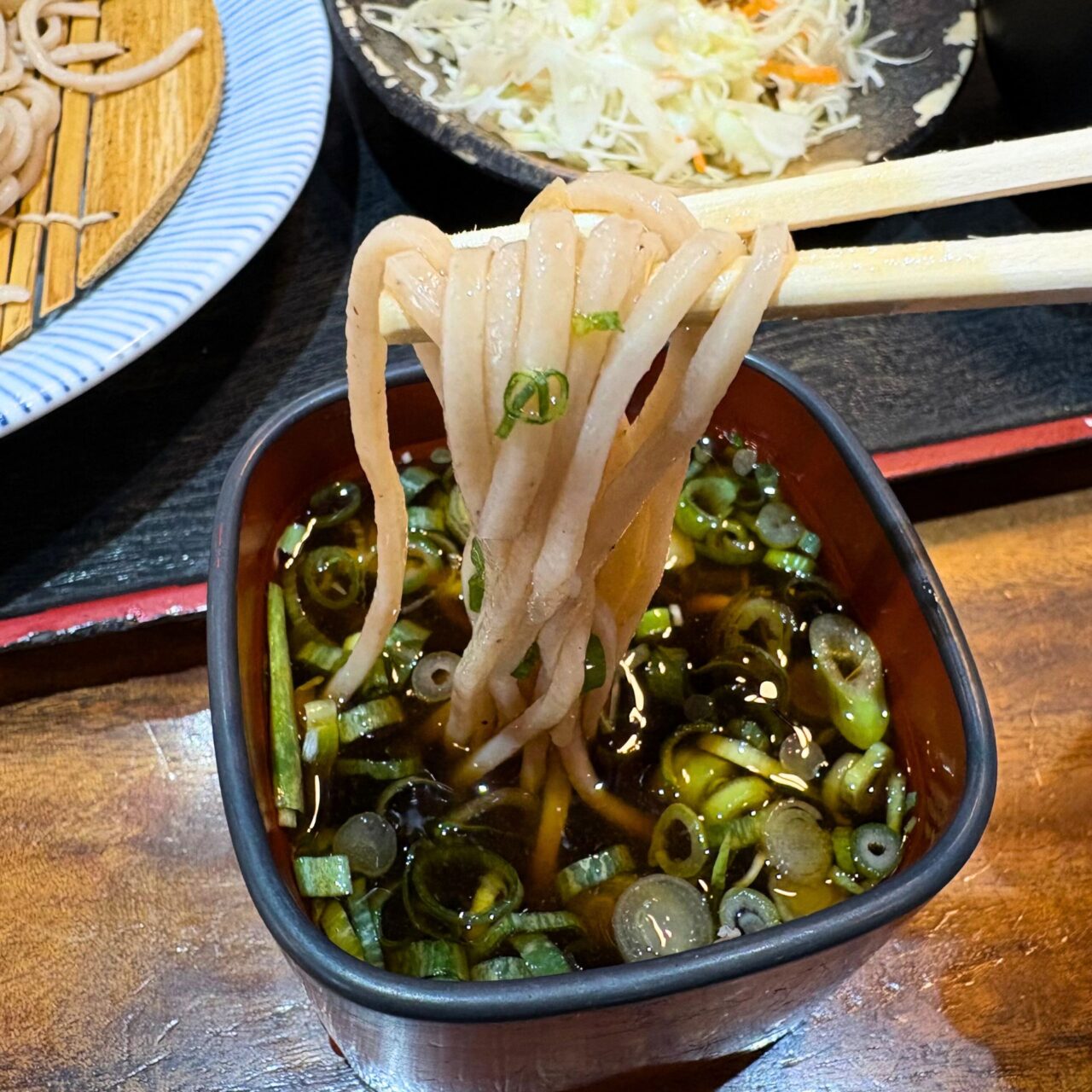 【今治市】1,000円以内で本格そばやかやくご飯を満喫! 「そば家 一創庵」の日替わり定食