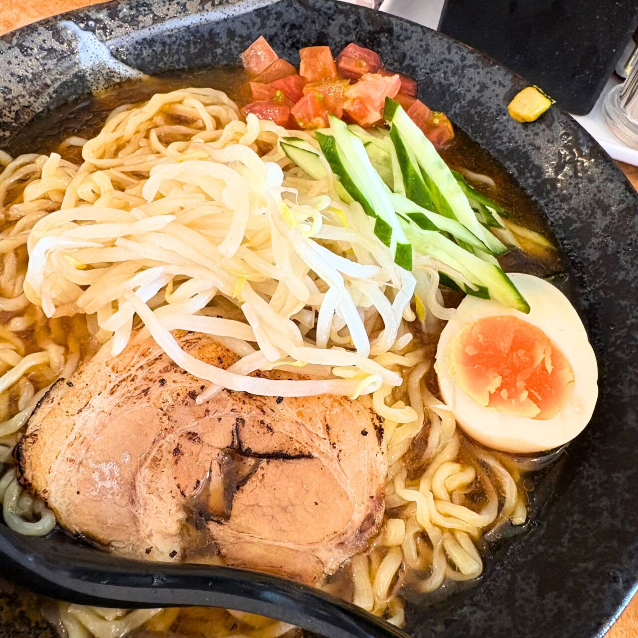 【今治市】塩ラーメンが人気の「TRITON RAMEN (トリトンラーメン)」が手掛ける、夏が終わるまでの限定商品「冷やし中華」