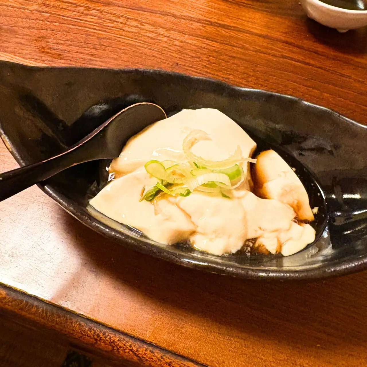 【今治市】自然豊かな地域ならではの食事に舌鼓。「お食事処 川志」に夜間お邪魔してみました!