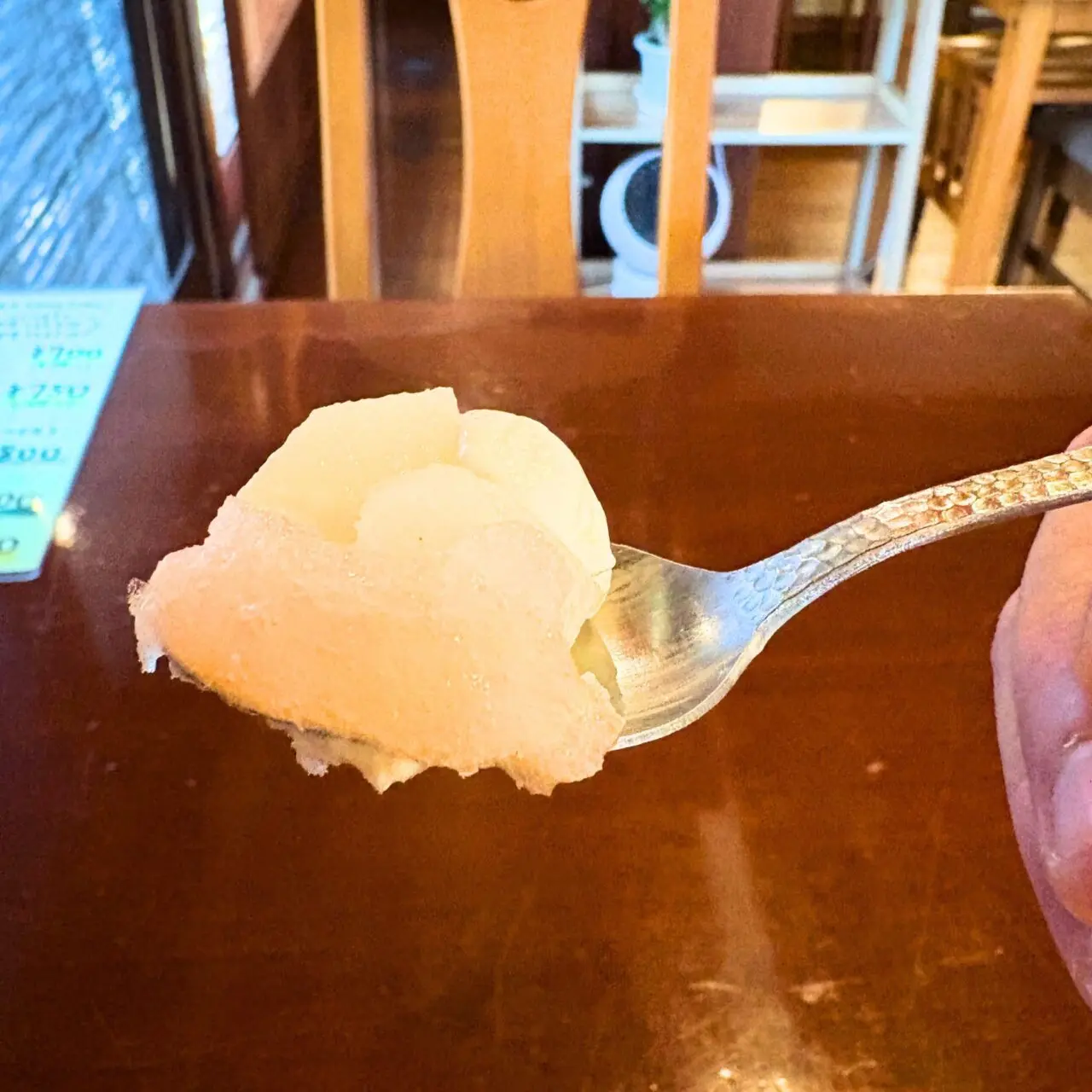 【今治市】本格コーヒーや落ち着いた空間が人気の「オオカミ珈琲」の期間限定スイーツ「フルーツのグラニテ」!