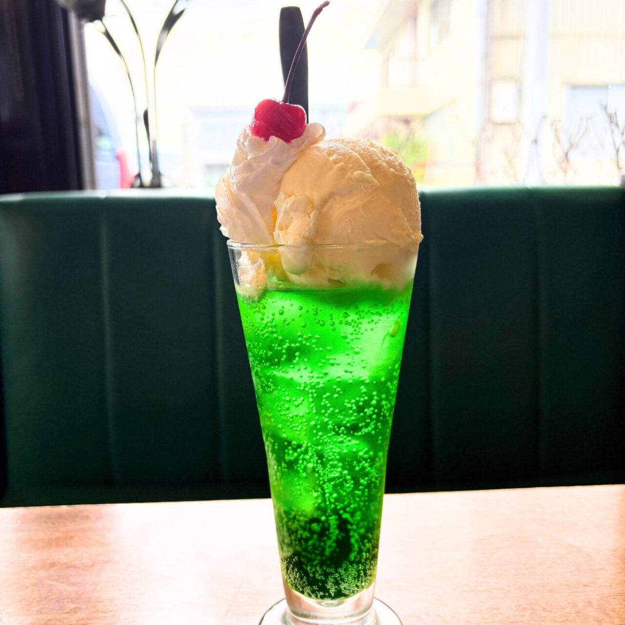 【今治市】お得な金額でちょっとリッチなティーブレイクを。「カフェレストラン アメリカ」の100円ケーキ