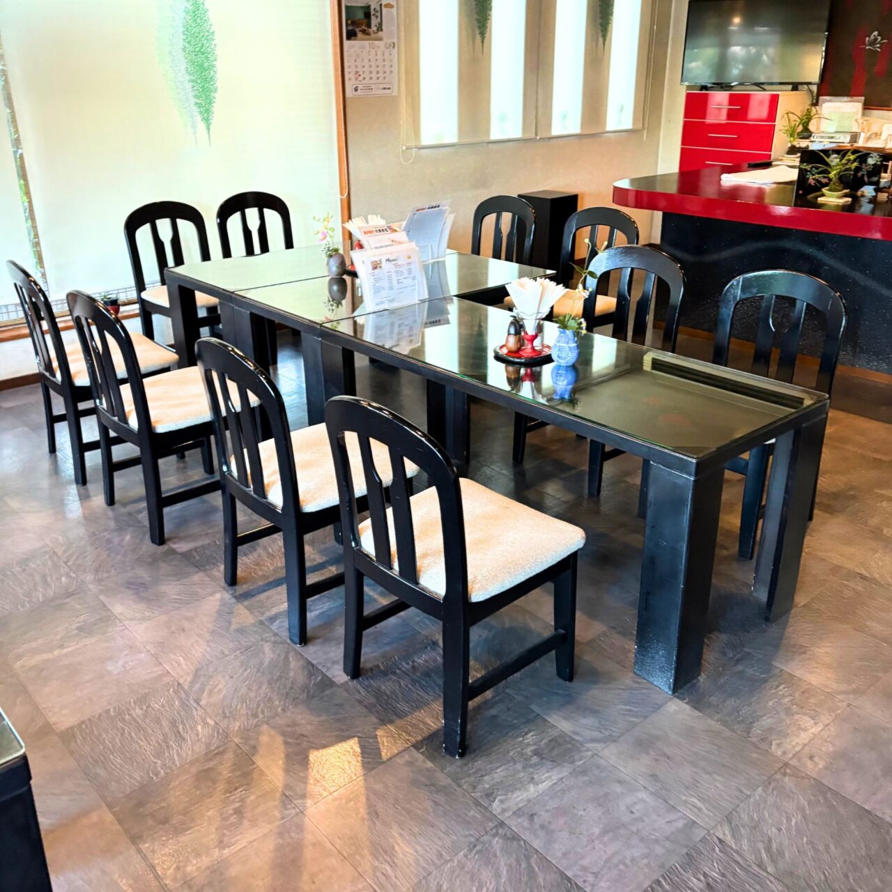 【今治市】「花ぬり」で美しい桜井漆器と美味しい抹茶セットを満喫しちゃおう!