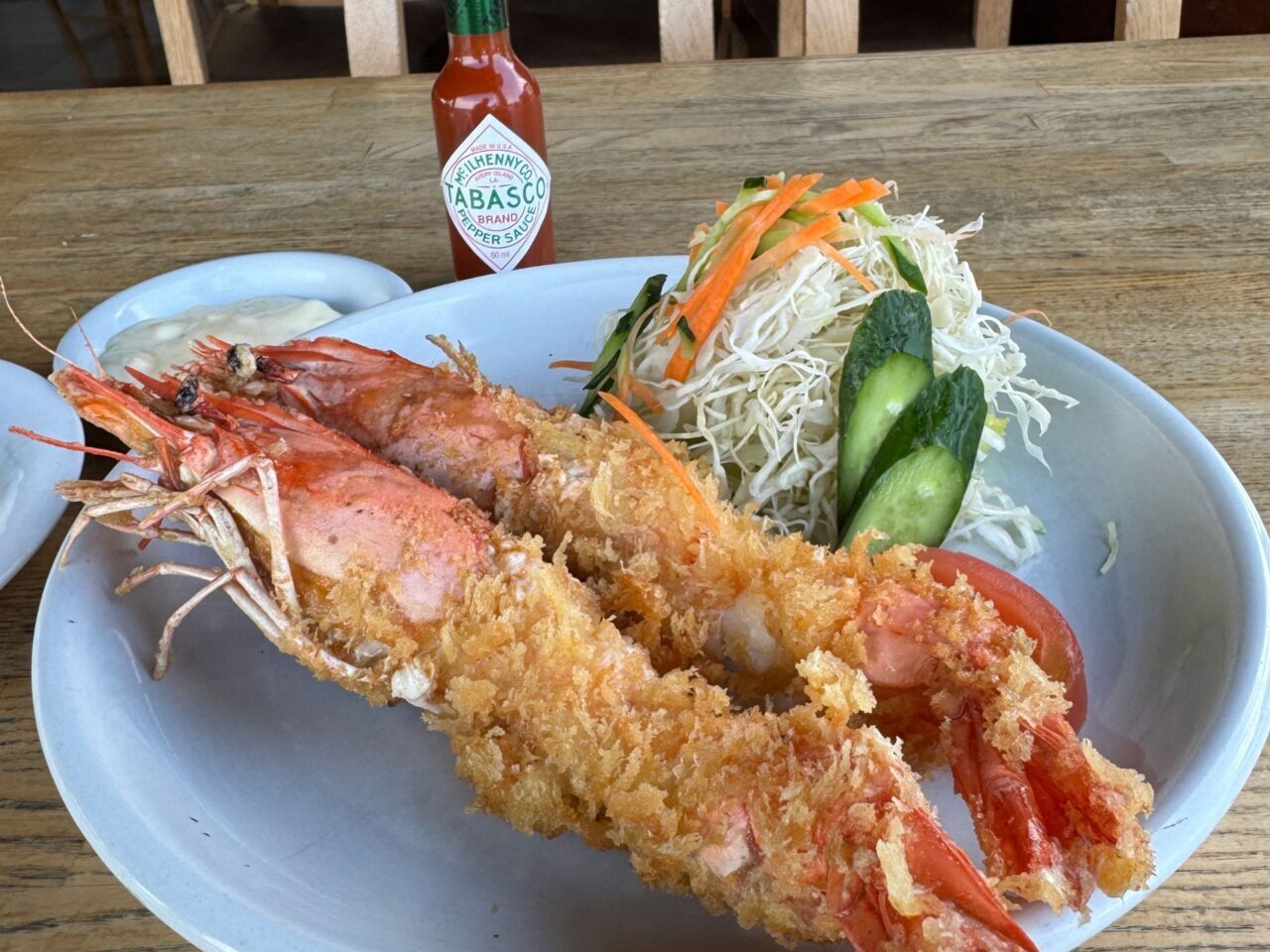 【今治市】40年愛される「PITON」で出会う! 新登場のジャンボ海老フライ定食