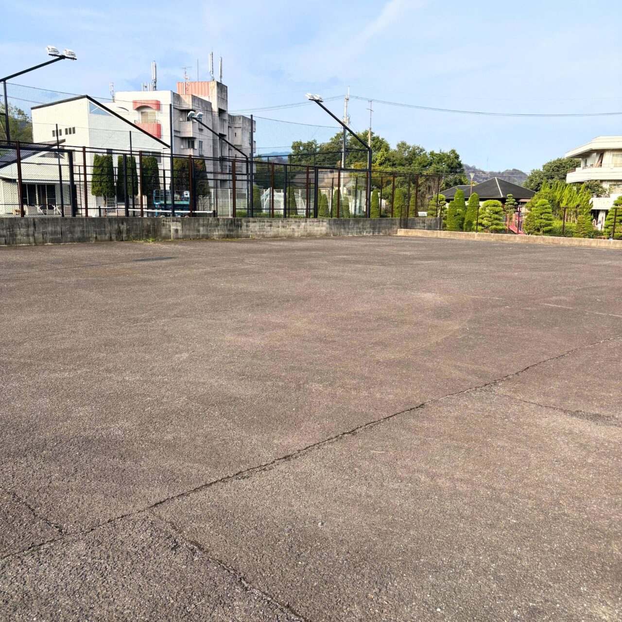 【今治市】四国初上陸のスポーツクラブ! 今治市湯ノ浦に「パデルビスタ今治」が誕生!
