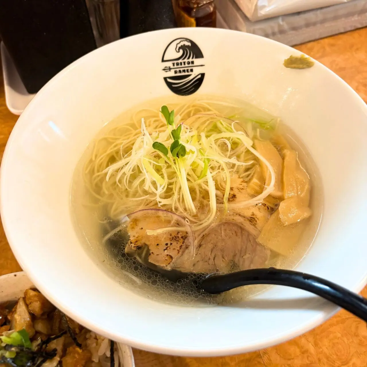 【今治市】ラーメン1杯食べれば1杯無料!? 「TRITON RAMEN」で1周年記念イベントが開催!